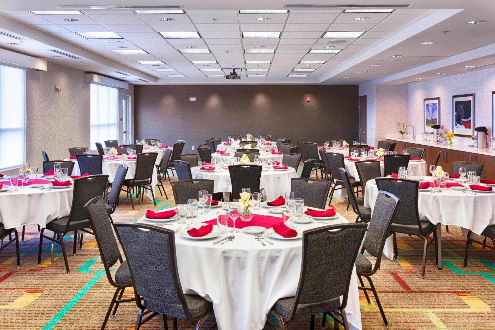 Residence Inn By Marriott Pullman Bagian luar foto
