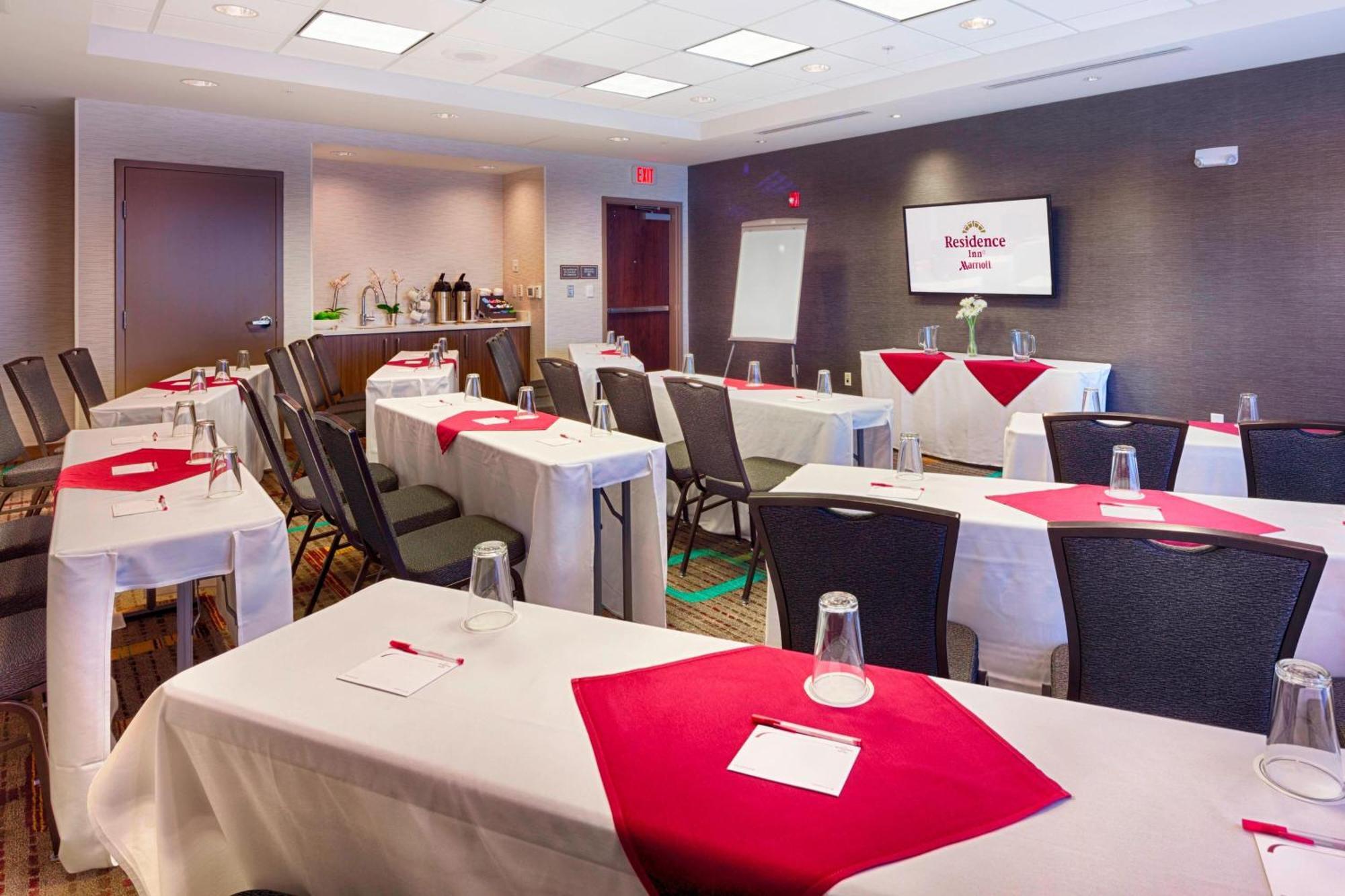 Residence Inn By Marriott Pullman Bagian luar foto