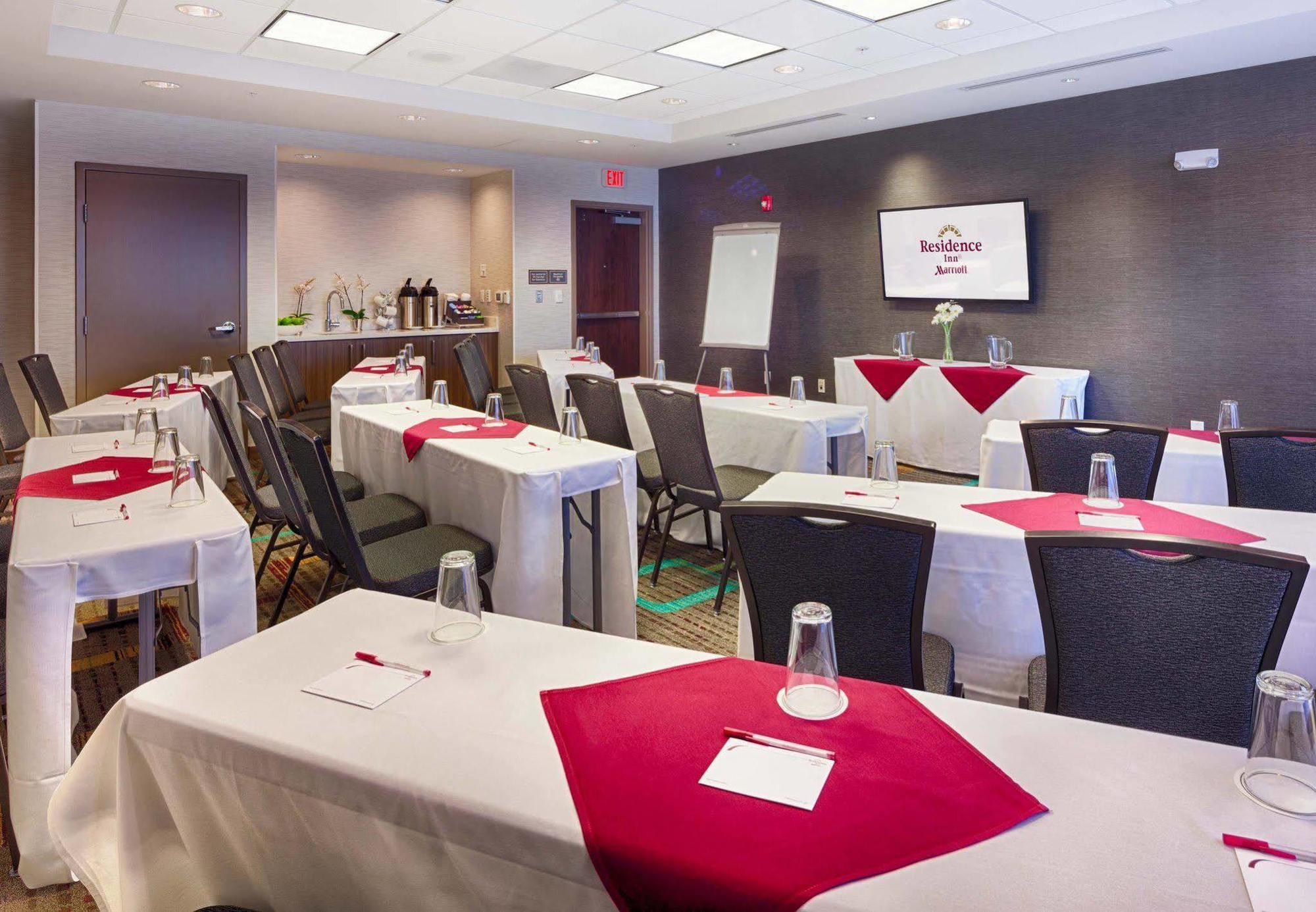 Residence Inn By Marriott Pullman Bagian luar foto